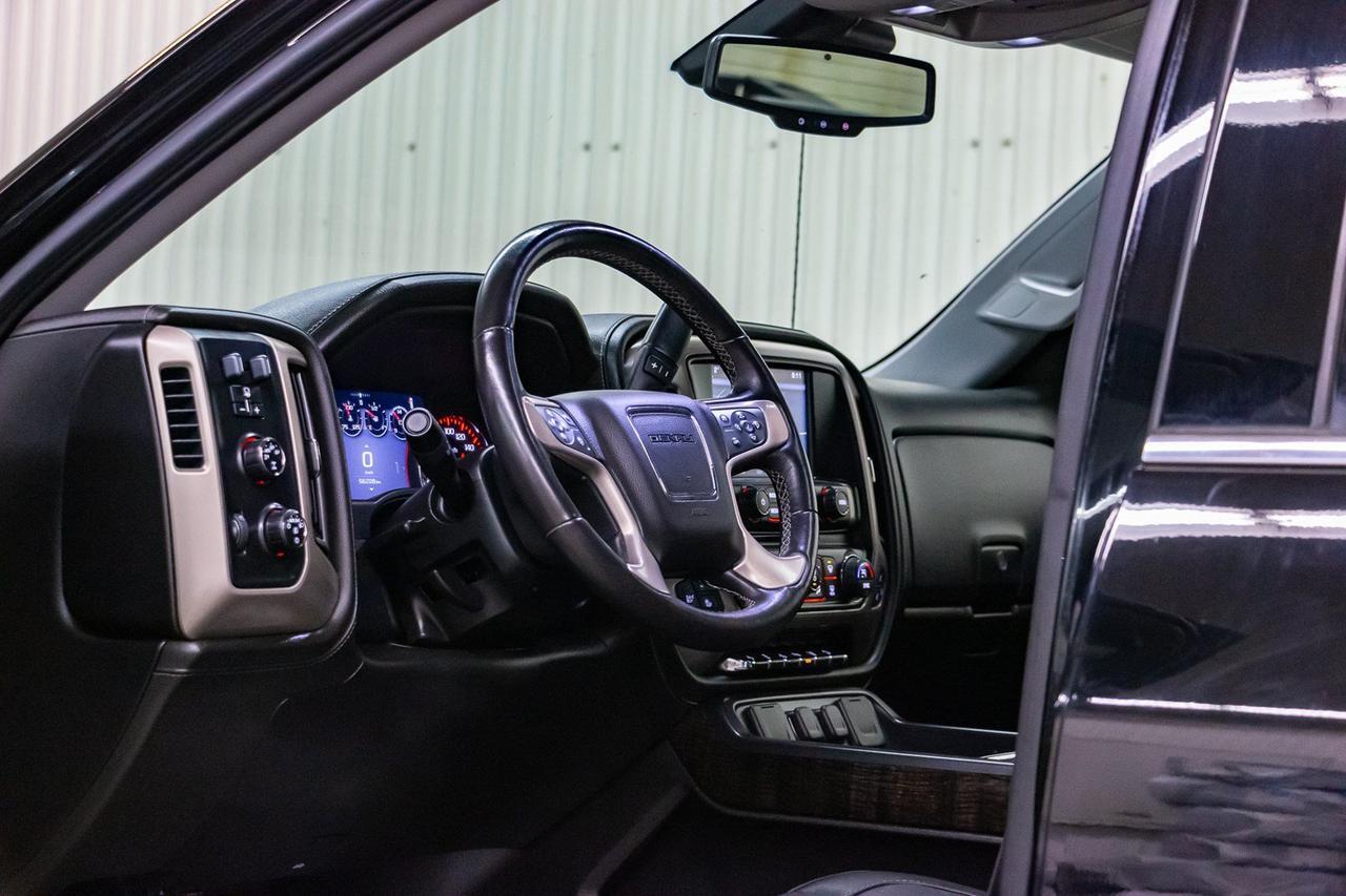 2015 GMC Sierra 1500 4x4 Crew Cab Denali Leather Roof Nav Red Deer AB