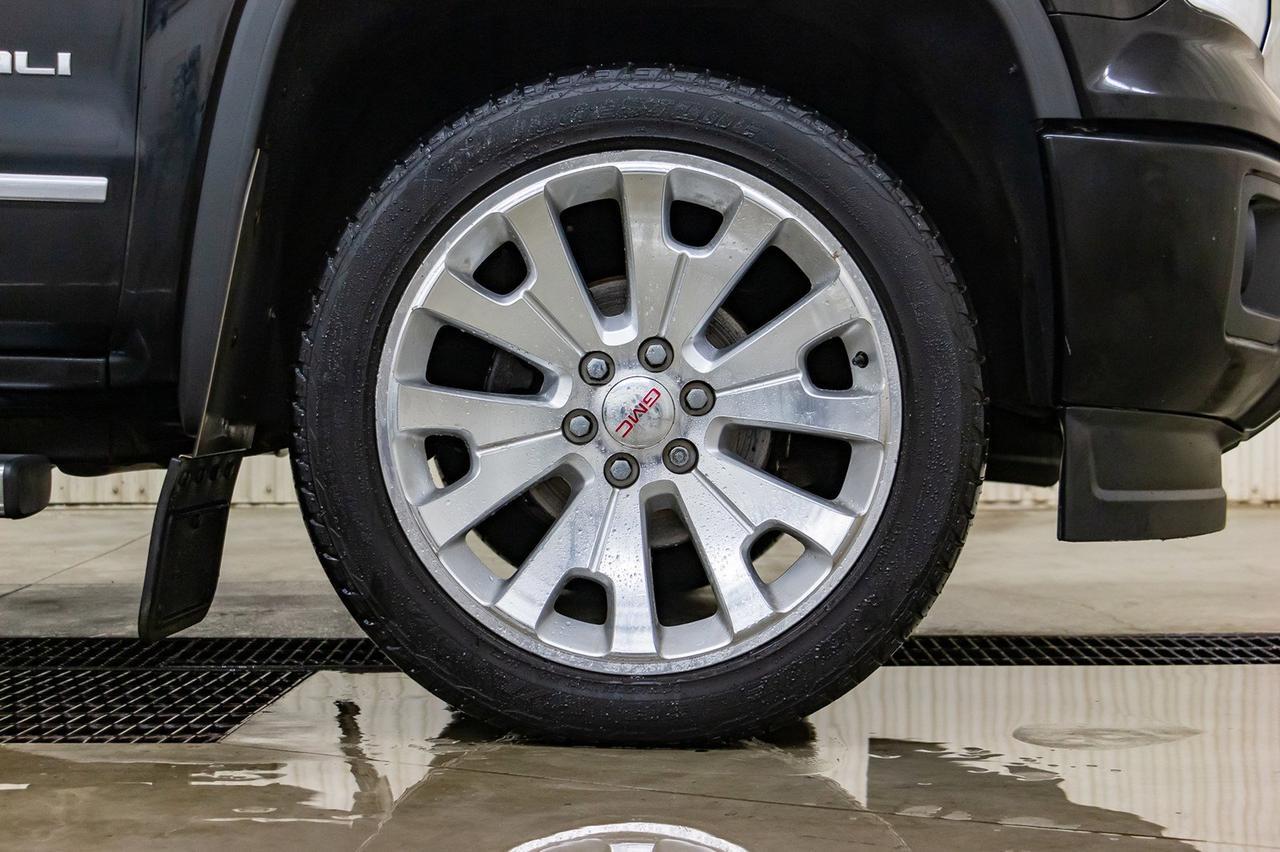 2015 GMC Sierra 1500 4x4 Crew Cab Denali Leather Roof Nav Red Deer AB