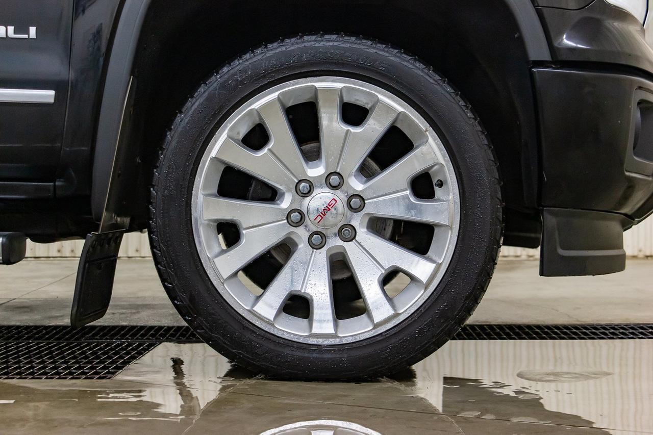 2015 GMC Sierra 1500 4x4 Crew Cab Denali Leather Roof Nav Red Deer AB