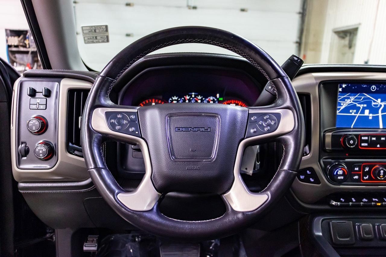 2015 GMC Sierra 1500 4x4 Crew Cab Denali Leather Roof Nav Red Deer AB
