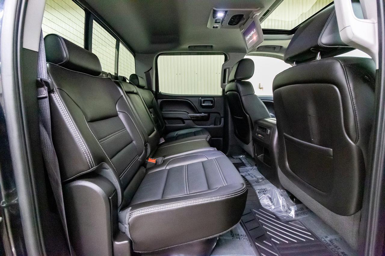 2015 GMC Sierra 1500 4x4 Crew Cab Denali Leather Roof Nav Red Deer AB