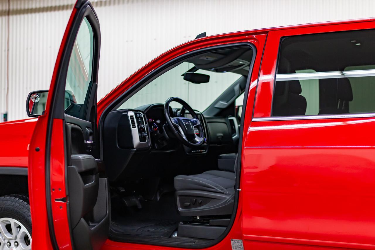 2015 GMC Sierra 1500 4x4 Crew Cab SLE BCam Red Deer AB