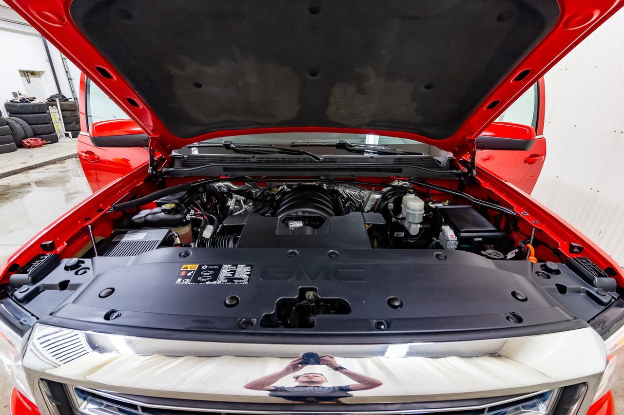 2015 GMC Sierra 1500 4x4 Crew Cab SLE BCam Red Deer AB