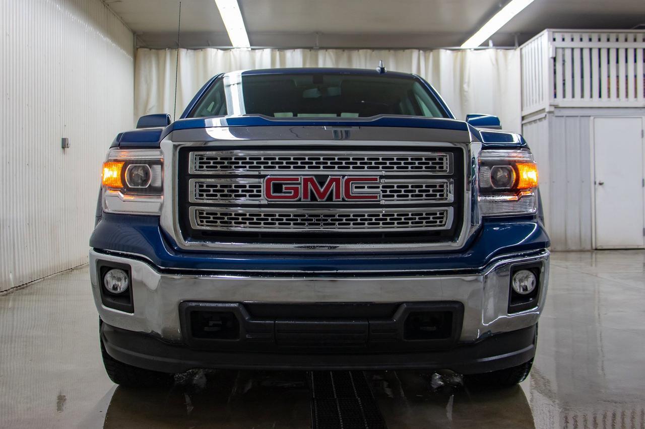 2015 GMC Sierra 1500 4x4 Crew Cab SLE Z71 BCam Red Deer AB