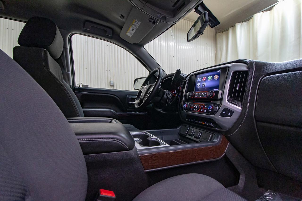 2015 GMC Sierra 1500 4x4 Crew Cab SLE Z71 BCam Red Deer AB