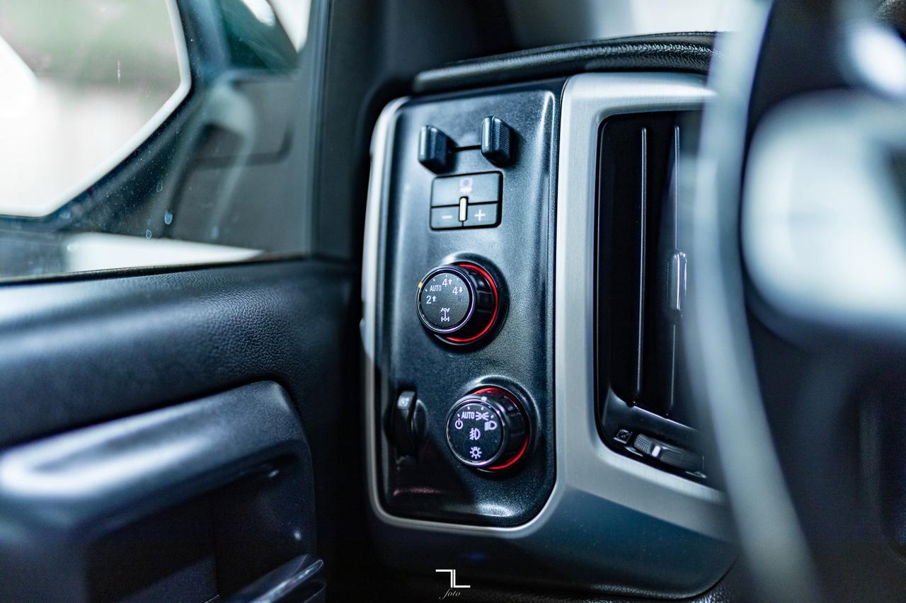 2015 GMC Sierra 1500 4x4 Crew Cab SLE Z71 Longbox BCam Red Deer AB