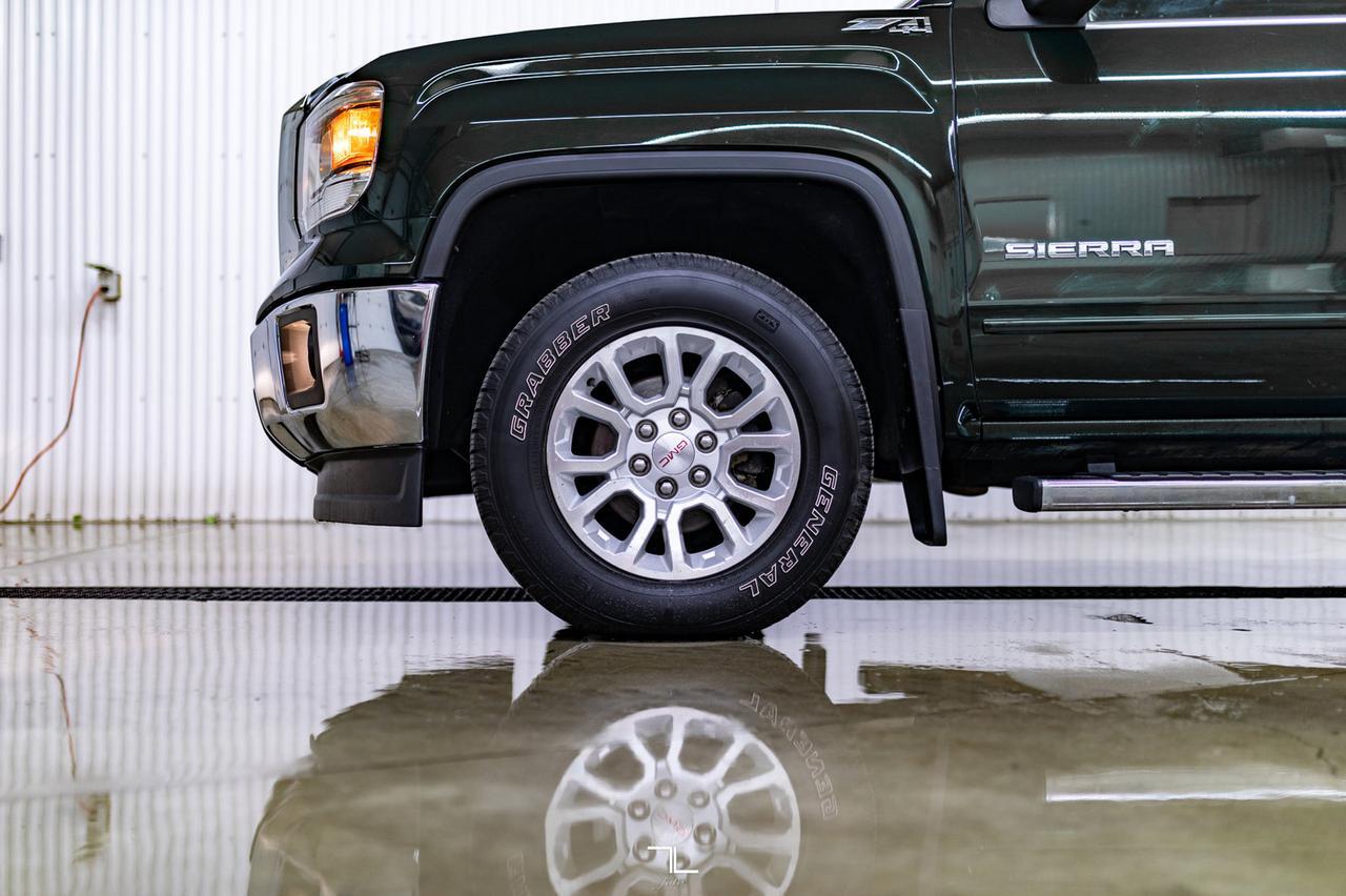 2015 GMC Sierra 1500 4x4 Crew Cab SLE Z71 Longbox BCam Red Deer AB