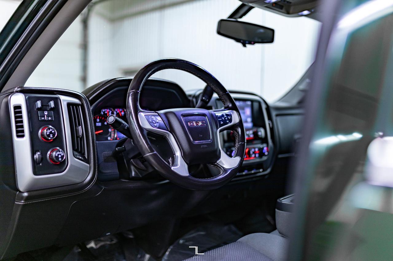 2015 GMC Sierra 1500 4x4 Crew Cab SLE Z71 Longbox BCam Red Deer AB