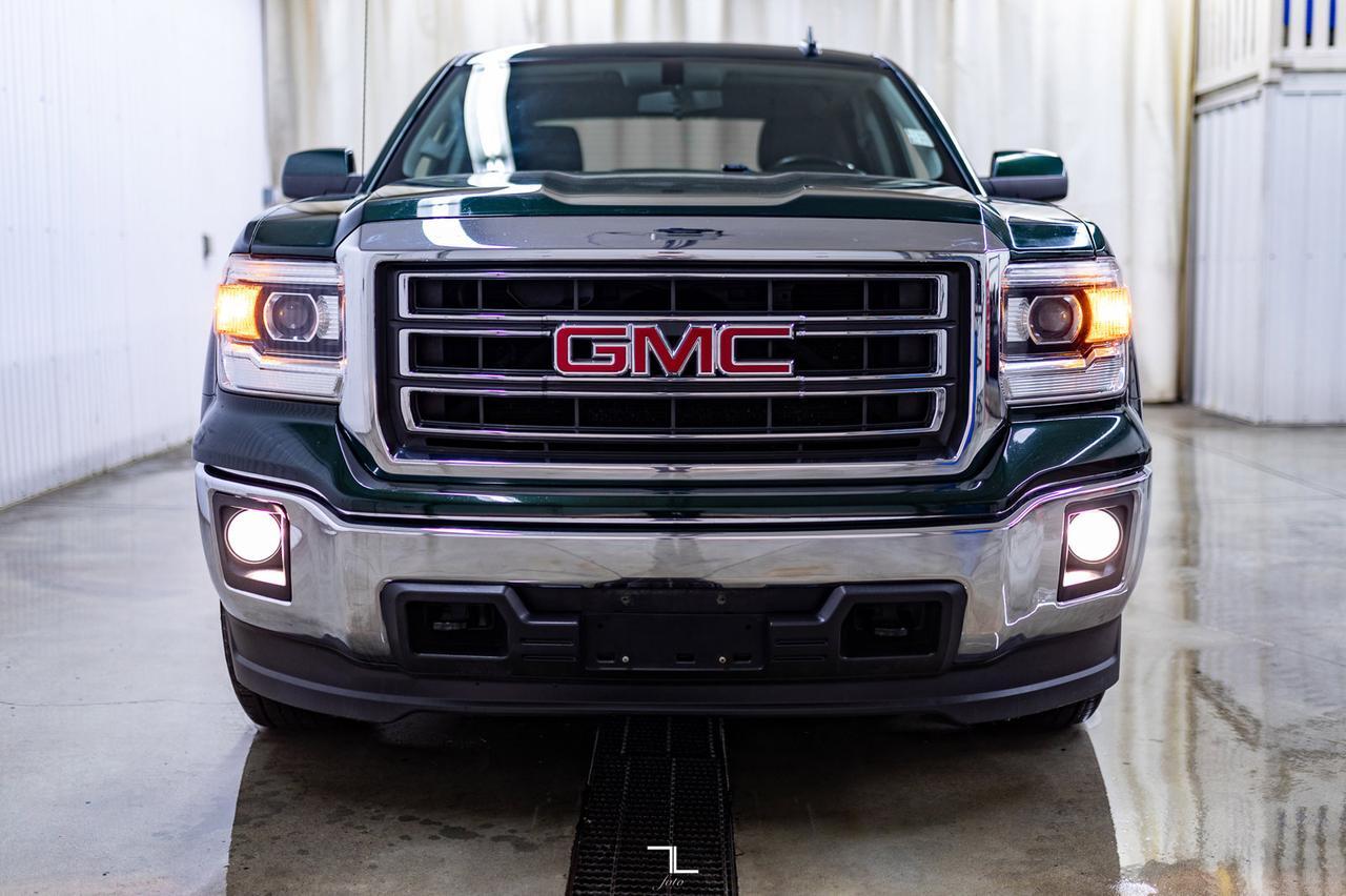 2015 GMC Sierra 1500 4x4 Crew Cab SLE Z71 Longbox BCam Red Deer AB