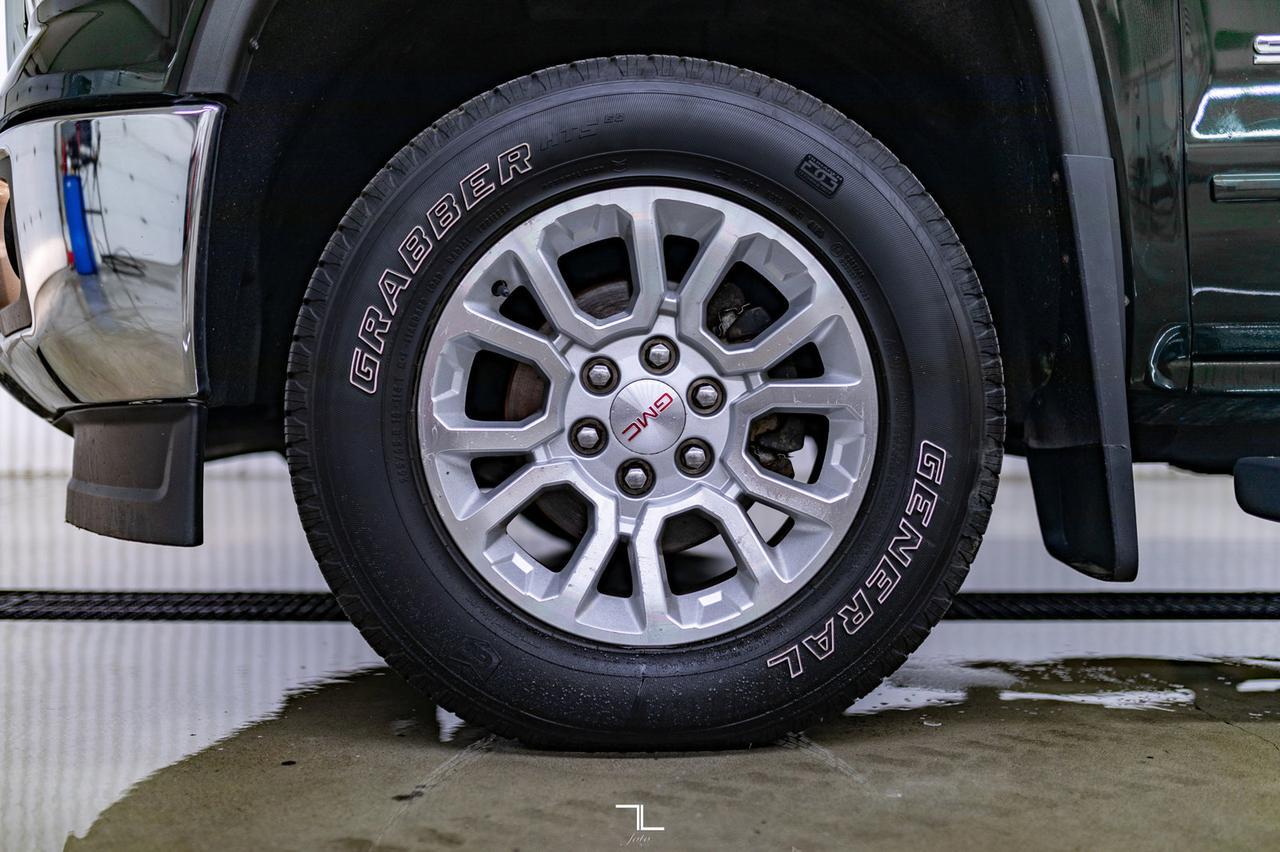 2015 GMC Sierra 1500 4x4 Crew Cab SLE Z71 Longbox BCam Red Deer AB