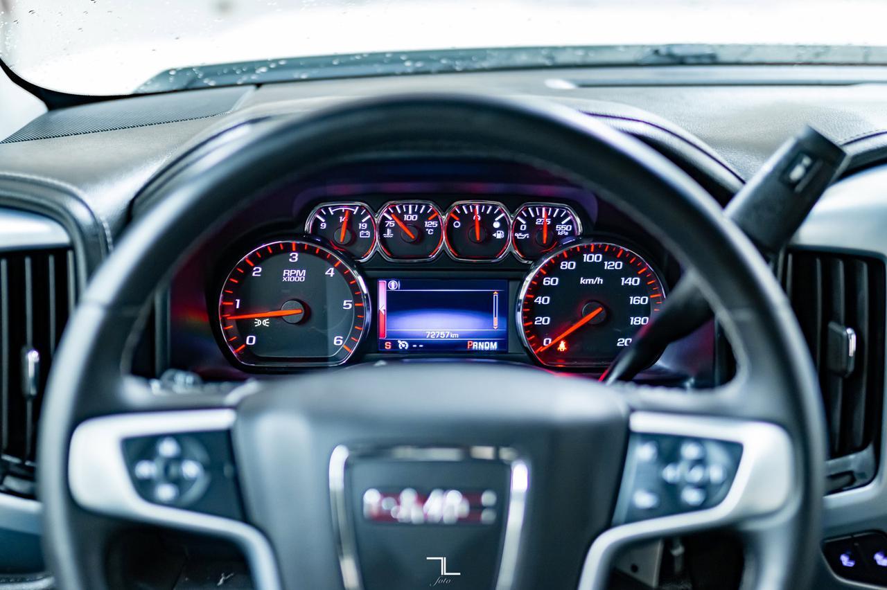 2015 GMC Sierra 1500 4x4 Crew Cab SLE Z71 Nav BCam Red Deer AB