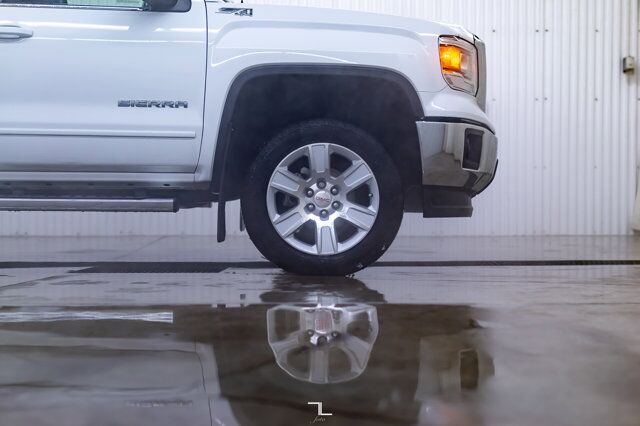 2015 GMC Sierra 1500 4x4 Crew Cab SLE Z71 Nav BCam Red Deer AB