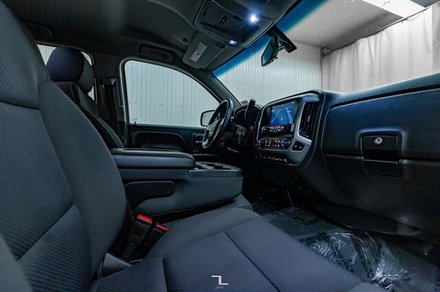 2015 GMC Sierra 1500 4x4 Crew Cab SLE Z71 Nav BCam Red Deer AB