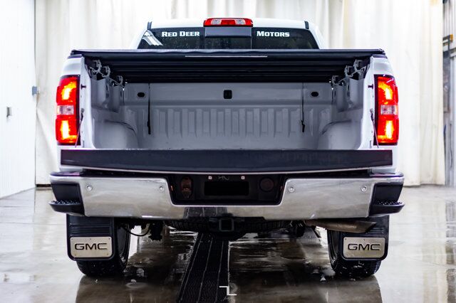 2015 GMC Sierra 1500 4x4 Crew Cab SLE Z71 Nav BCam Red Deer AB