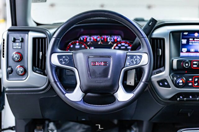 2015 GMC Sierra 1500 4x4 Crew Cab SLE Z71 Nav BCam Red Deer AB