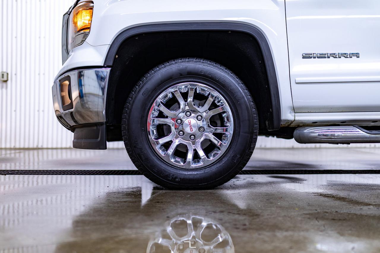 2015 GMC Sierra 1500 4x4 Crew Cab SLE Z71 PSeat BCam Red Deer AB