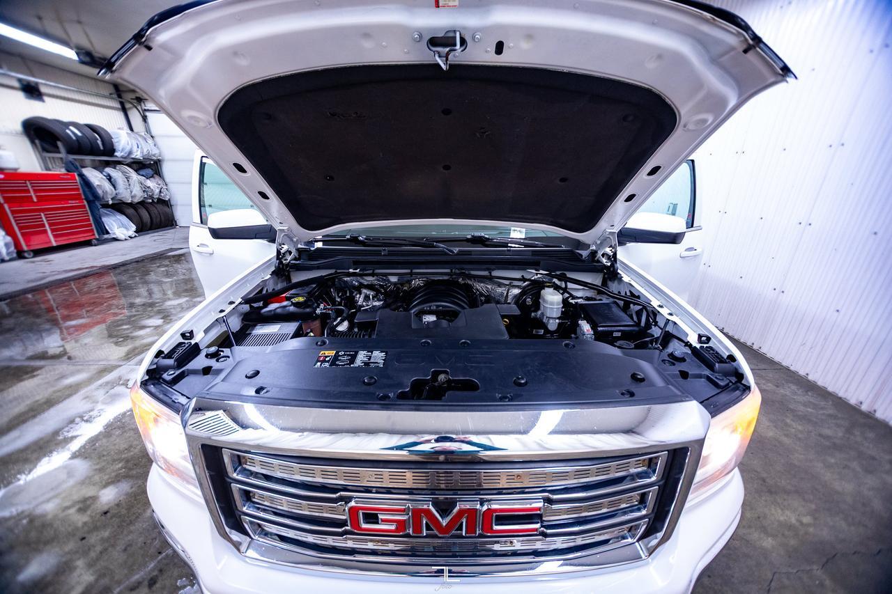 2015 GMC Sierra 1500 4x4 Crew Cab SLE Z71 PSeat BCam Red Deer AB