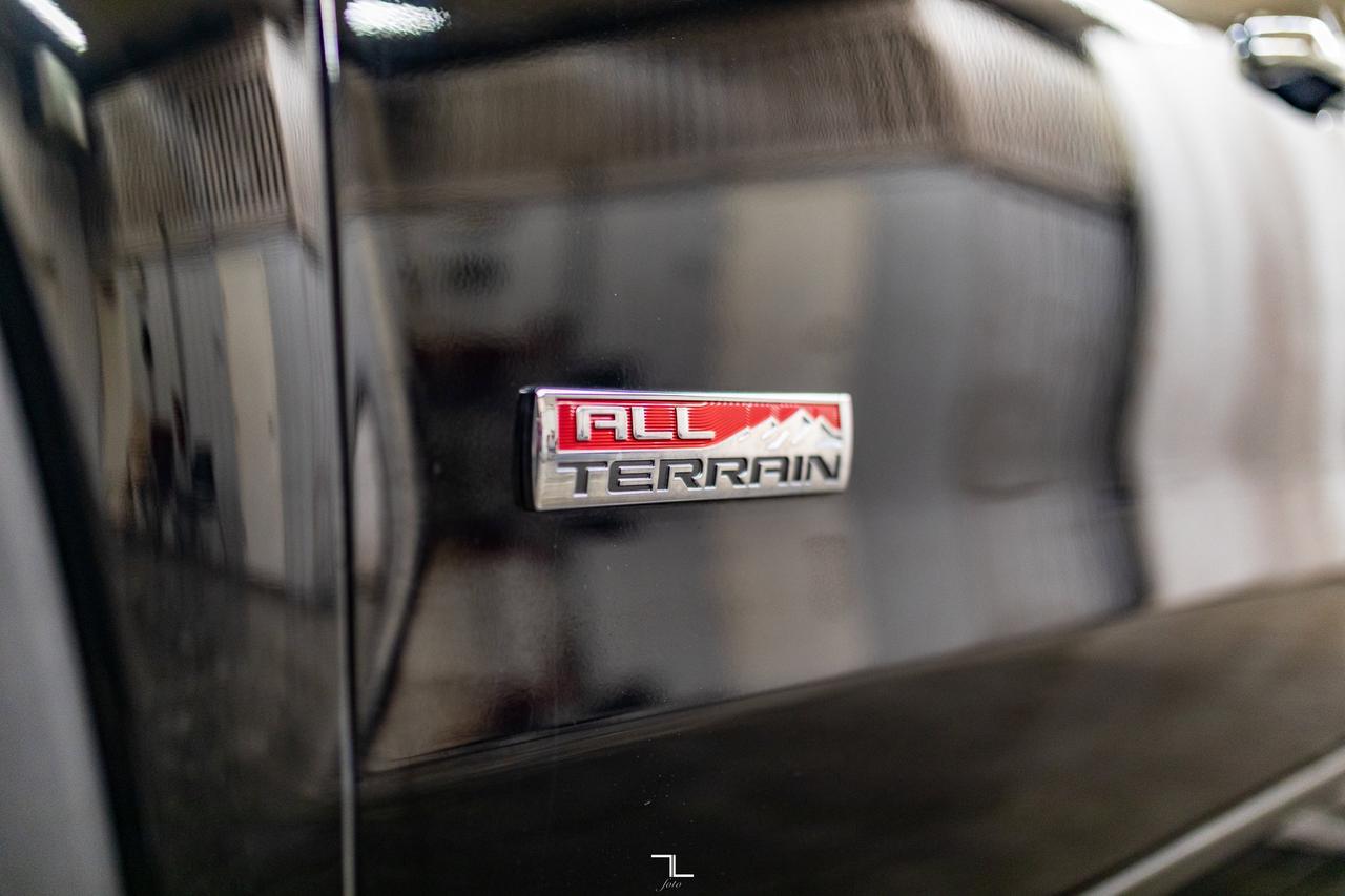 2015 GMC Sierra 1500 4x4 Crew Cab SLT All Terrain Leather Roof BCam Red Deer AB