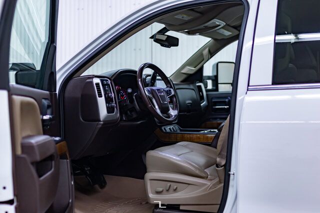 2015 GMC Sierra 1500 4x4 Crew Cab SLT Leather Nav BCam Red Deer AB