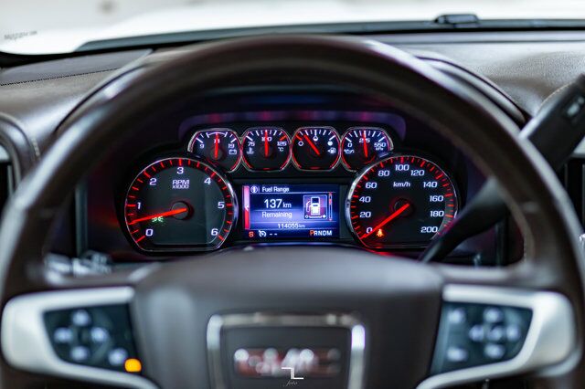 2015 GMC Sierra 1500 4x4 Crew Cab SLT Leather Nav BCam Red Deer AB