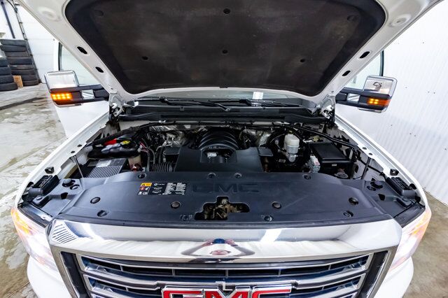 2015 GMC Sierra 1500 4x4 Crew Cab SLT Leather Nav BCam Red Deer AB