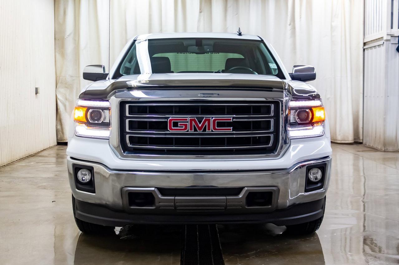 2015 GMC Sierra 1500 4x4 Crew Cab SLT Z71 Leather BCam Red Deer AB