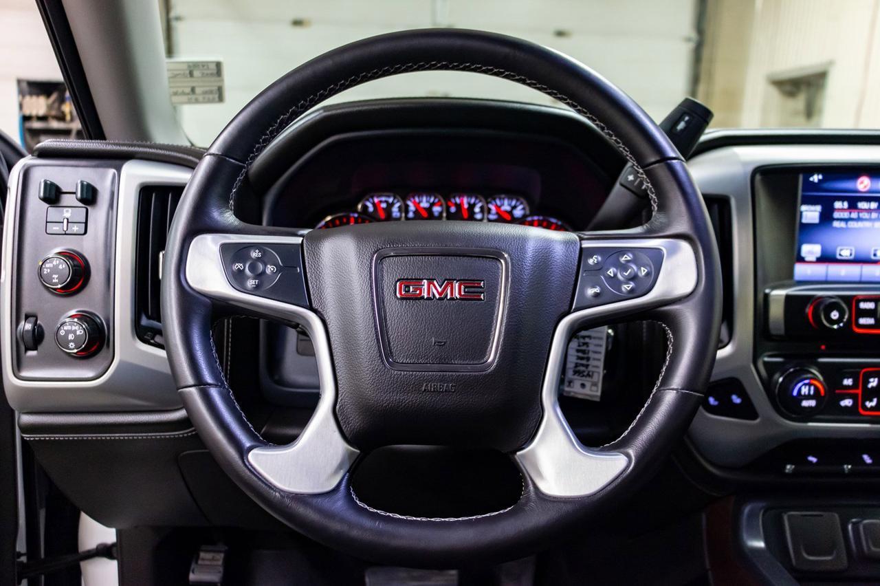 2015 GMC Sierra 1500 4x4 Crew Cab SLT Z71 Leather BCam Red Deer AB