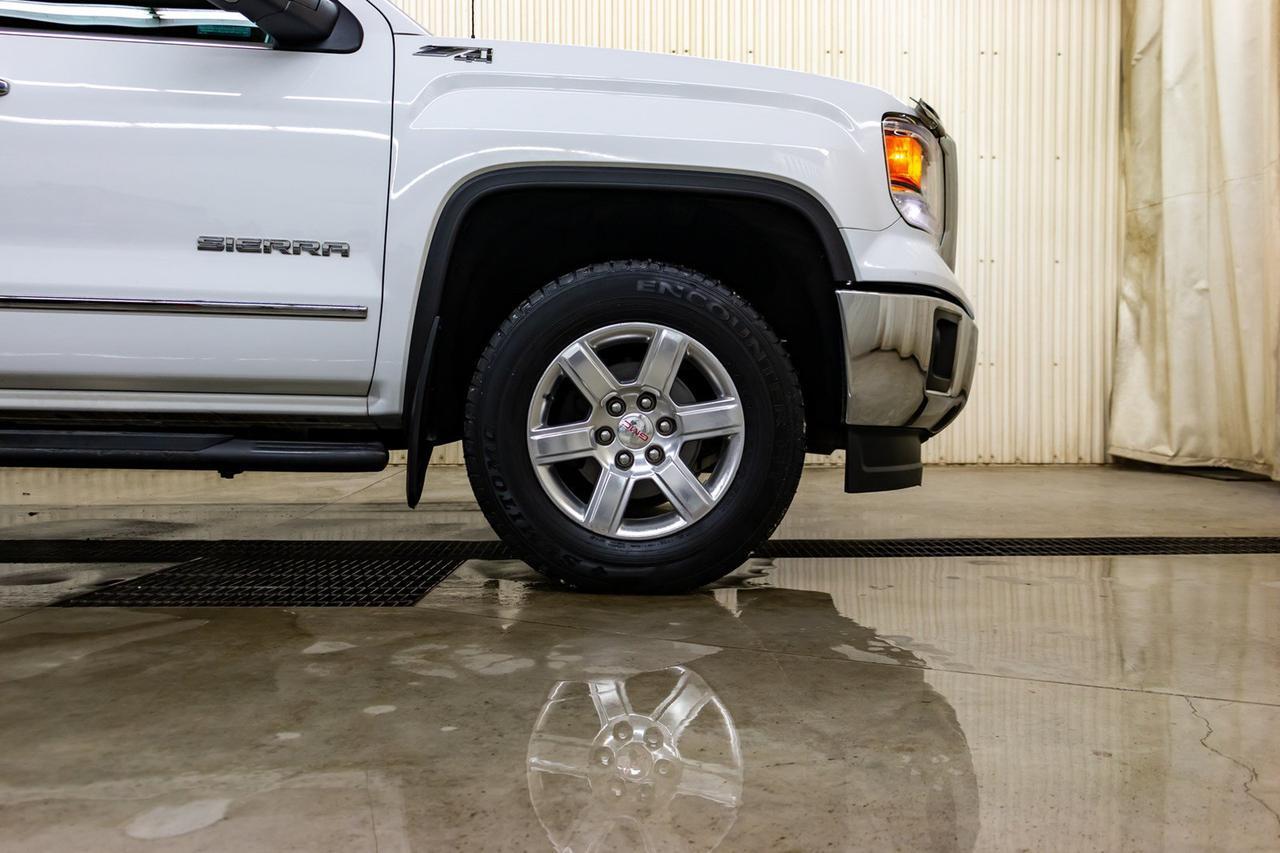2015 GMC Sierra 1500 4x4 Crew Cab SLT Z71 Leather BCam Red Deer AB