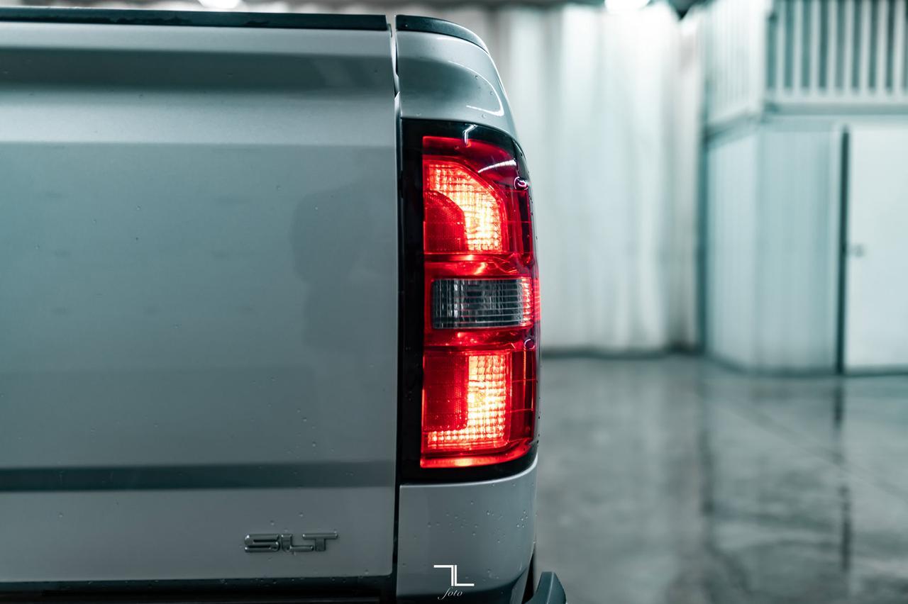 2015 GMC Sierra 1500 4x4 Crew Cab SLT Z71 Leather BCam Red Deer AB