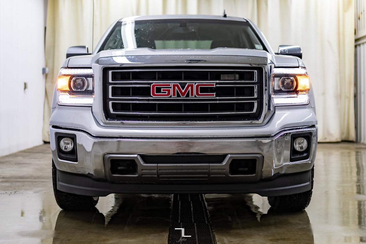 2015 GMC Sierra 1500 4x4 Crew Cab SLT Z71 Leather BCam Red Deer AB