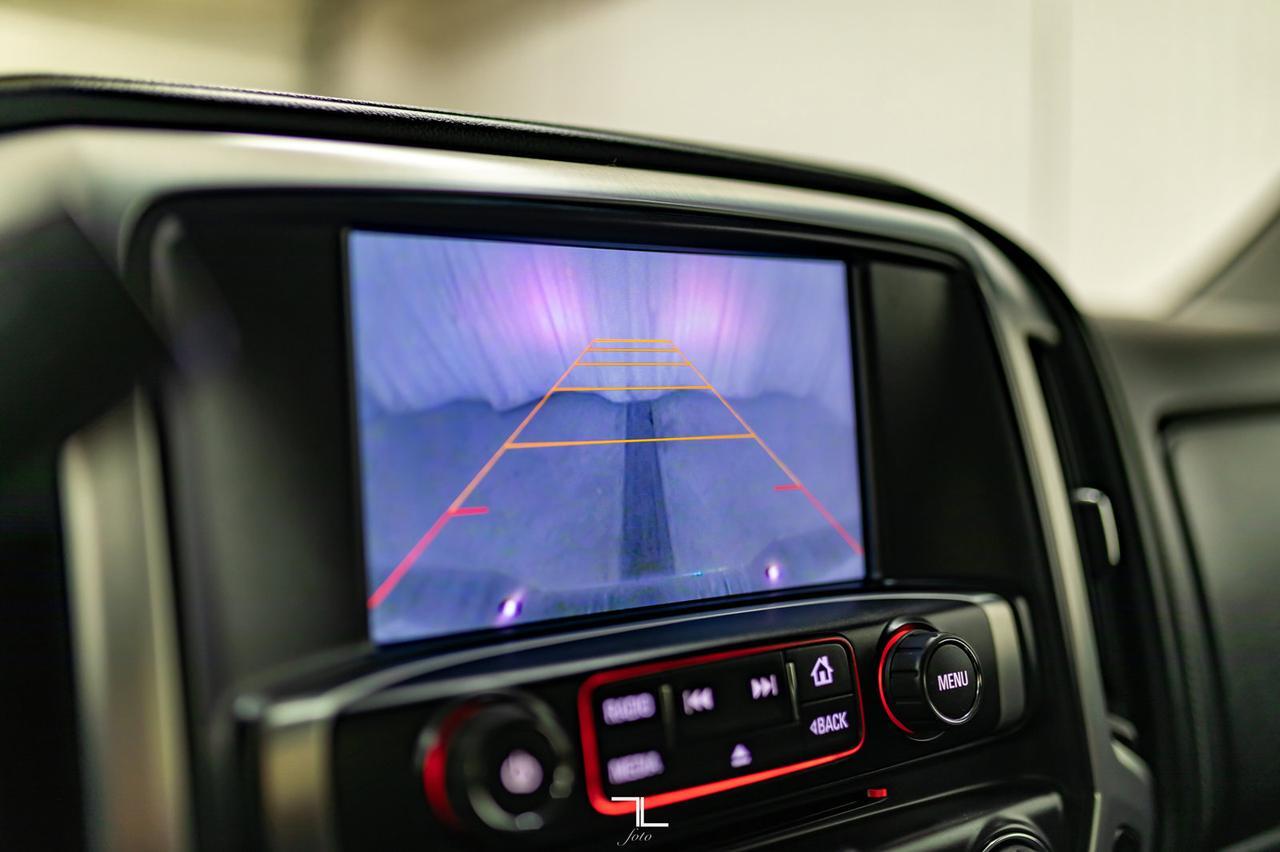 2015 GMC Sierra 1500 4x4 Crew Cab SLT Z71 Leather BCam Red Deer AB