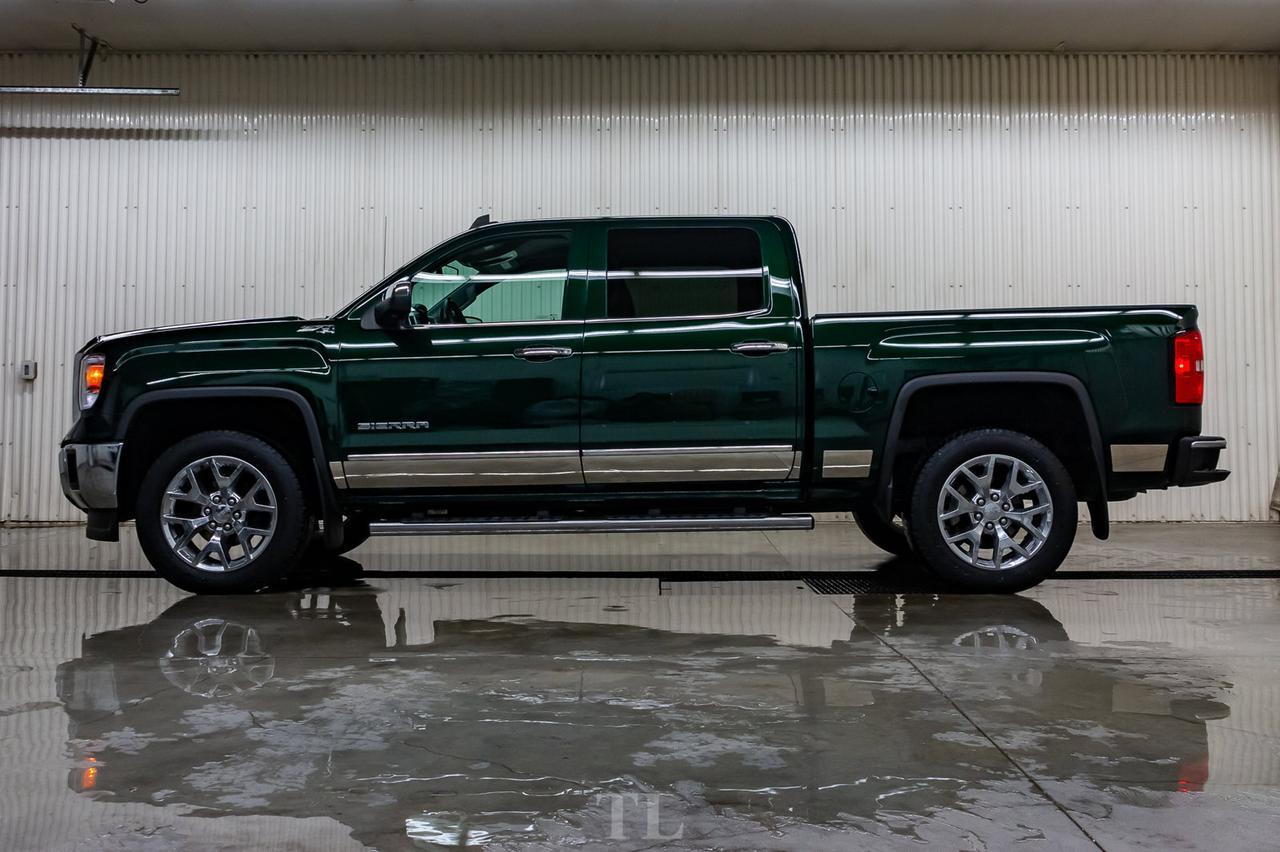2015 GMC Sierra 1500 4x4 Crew Cab SLT Z71 Leather Nav BCam Red Deer AB