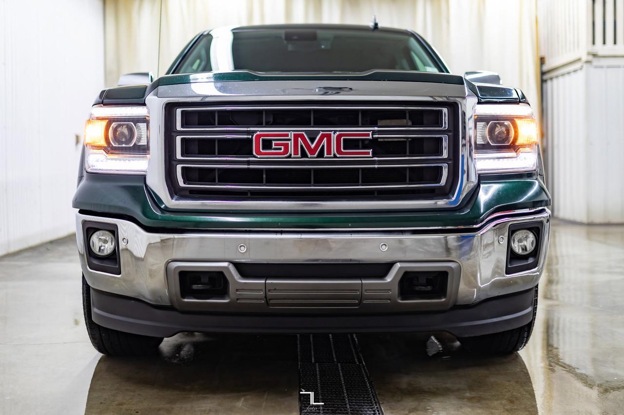 2015 GMC Sierra 1500 4x4 Crew Cab SLT Z71 Longbox Leather Nav BCam Red Deer AB
