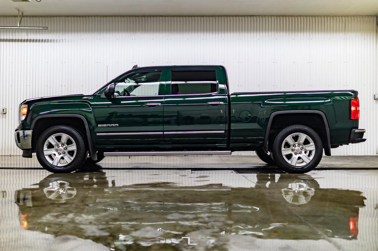 2015 GMC Sierra 1500 4x4 Crew Cab SLT Z71 Longbox Leather Nav BCam Red Deer AB