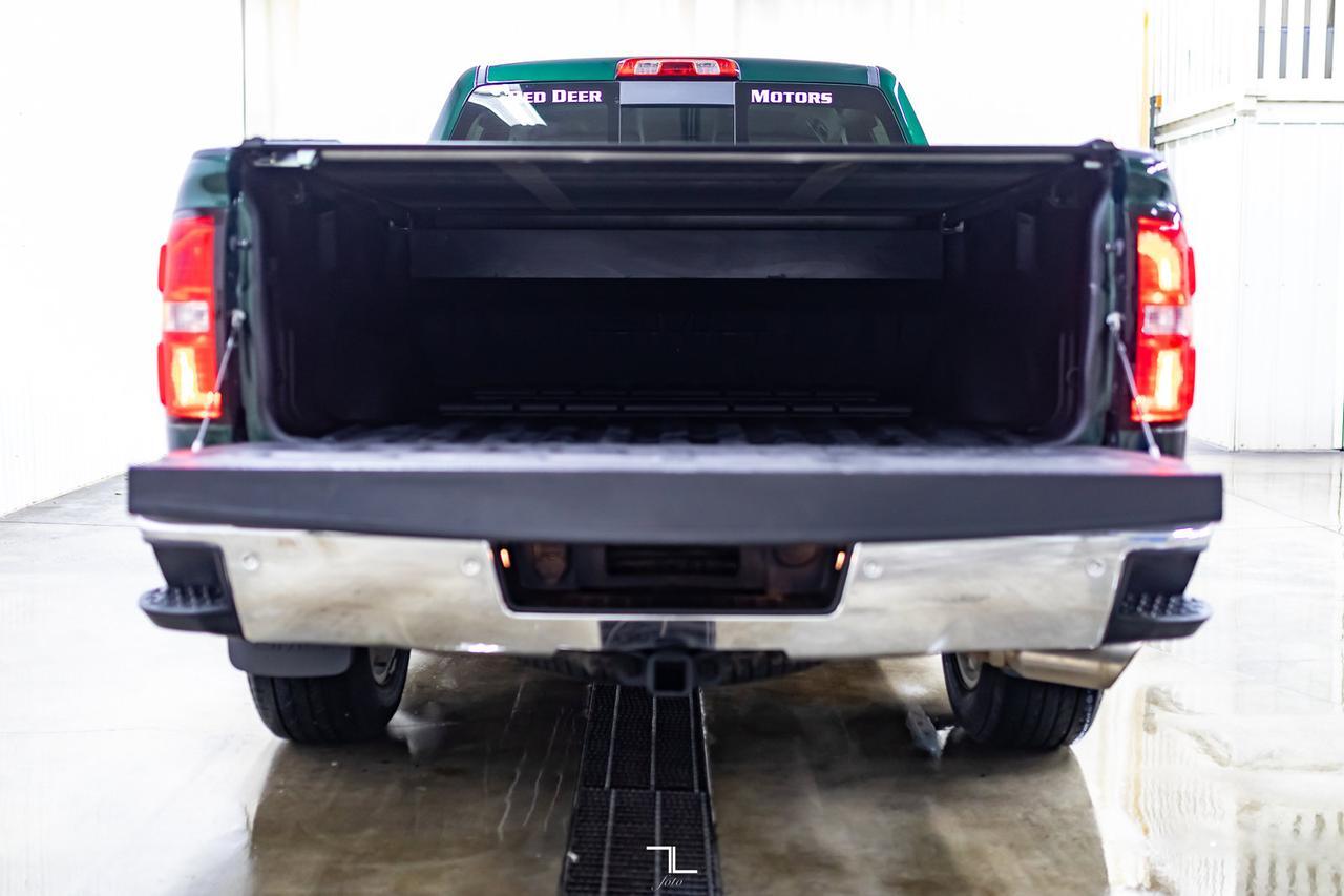 2015 GMC Sierra 1500 4x4 Crew Cab SLT Z71 Longbox Leather Nav BCam Red Deer AB