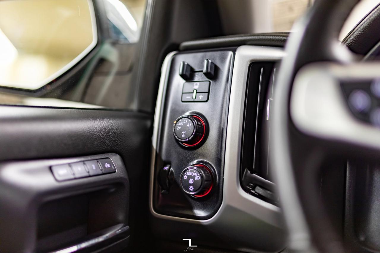 2015 GMC Sierra 1500 4x4 Crew Cab SLT Z71 Longbox Leather Nav BCam Red Deer AB