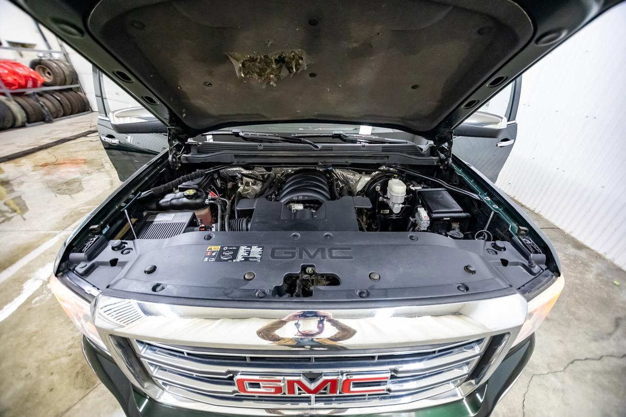 2015 GMC Sierra 1500 4x4 Crew Cab SLT Z71 Longbox Leather Nav BCam Red Deer AB