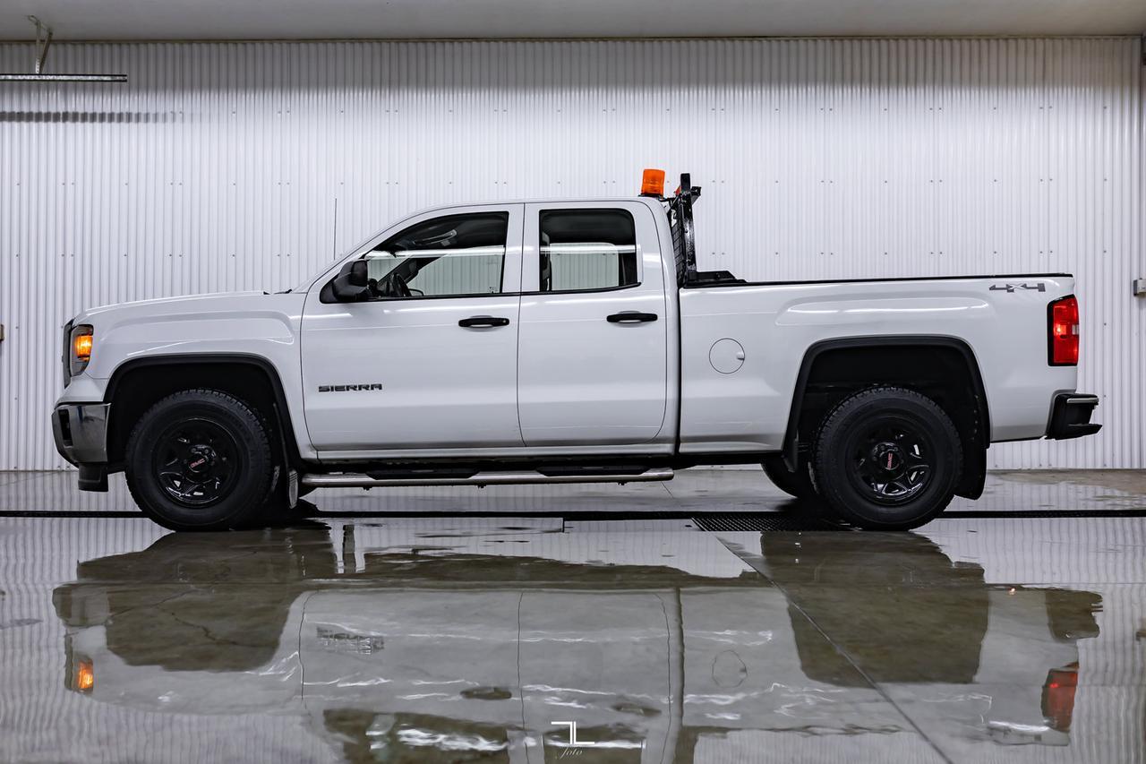 2015 GMC Sierra 1500 4x4 Double Cab SLE Red Deer AB