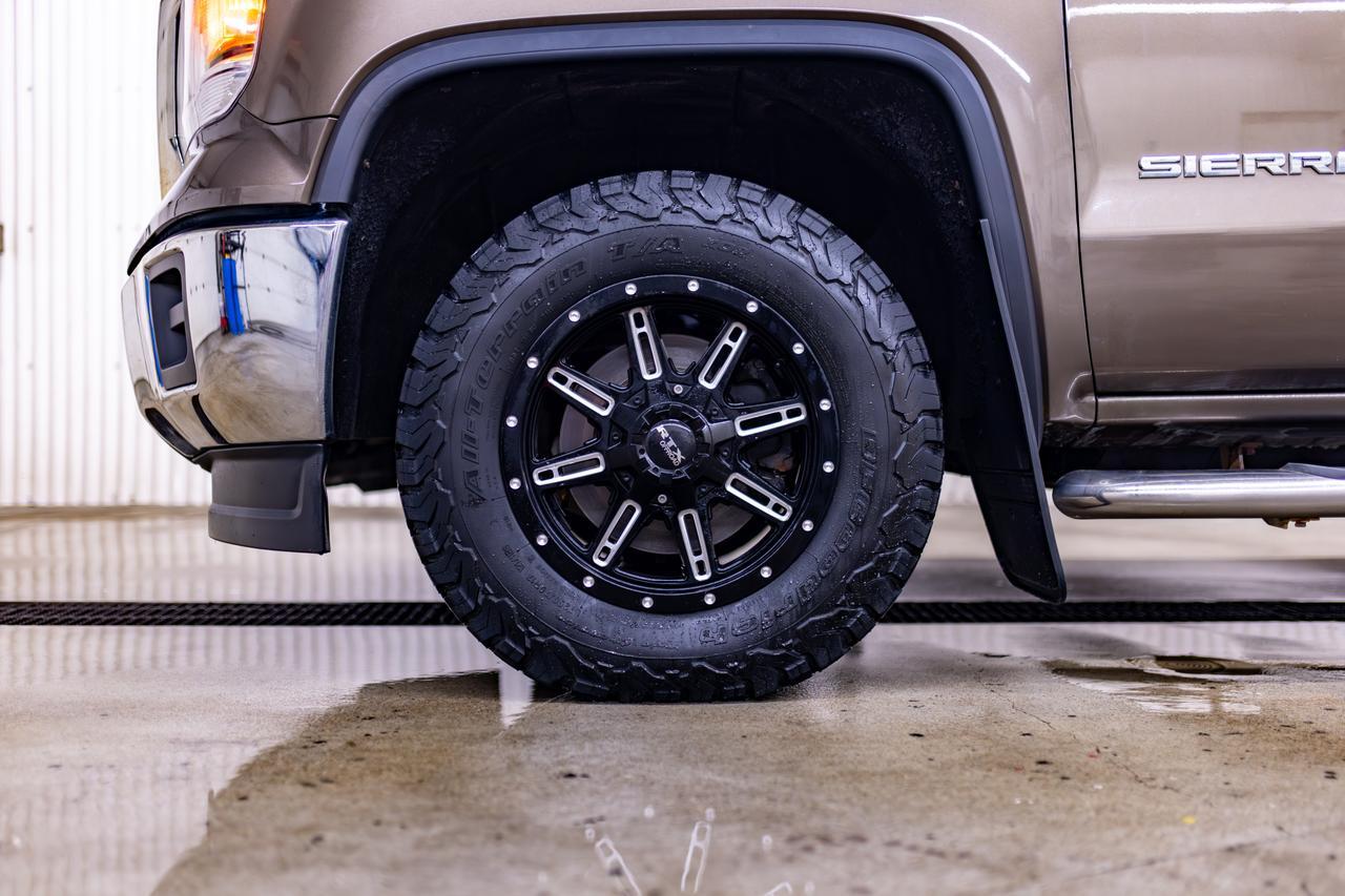 2015 GMC Sierra 1500 4x4 Double Cab SLE Red Deer AB