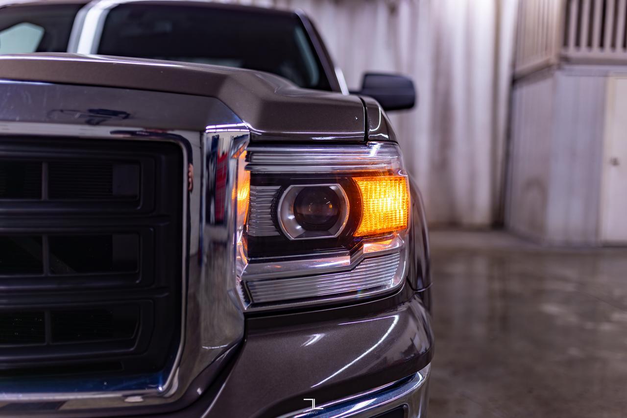 2015 GMC Sierra 1500 4x4 Double Cab SLE Red Deer AB