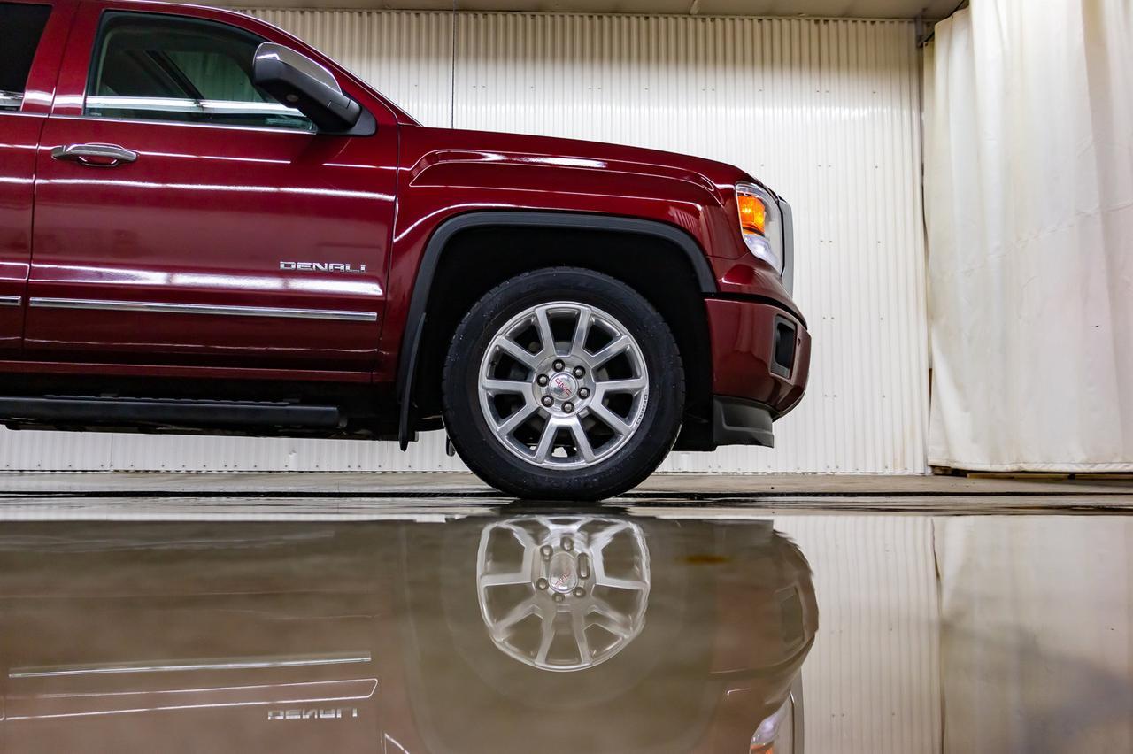 2015 GMC Sierra 1500 AWD Denali Leather Roof Nav BCam Red Deer AB