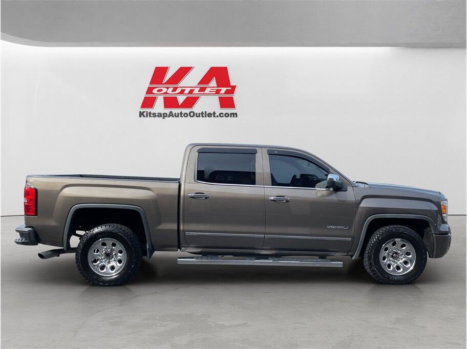 2015 GMC Sierra 1500 Crew Cab Denali Pickup 4D 5 3/4 ft