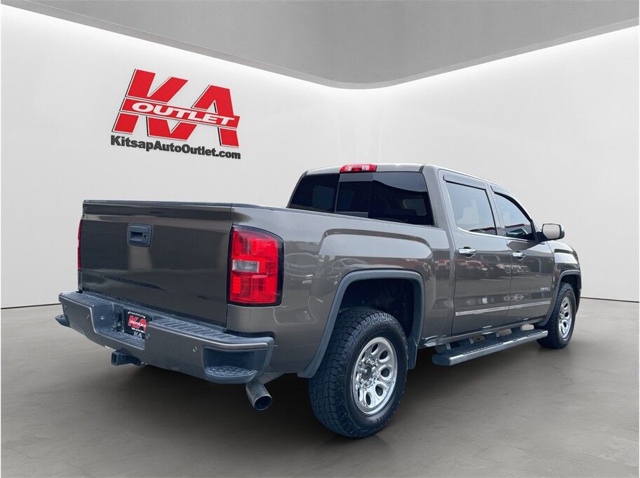 2015 GMC Sierra 1500 Crew Cab Denali Pickup 4D 5 3/4 ft