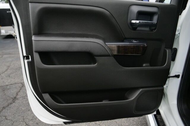 2015 GMC Sierra 1500 Denali 4X4 / Heated & Cooled Seats / 6.2L V8! High Point NC
