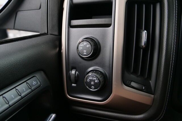 2015 GMC Sierra 1500 Denali 4X4 / Heated & Cooled Seats / 6.2L V8! High Point NC