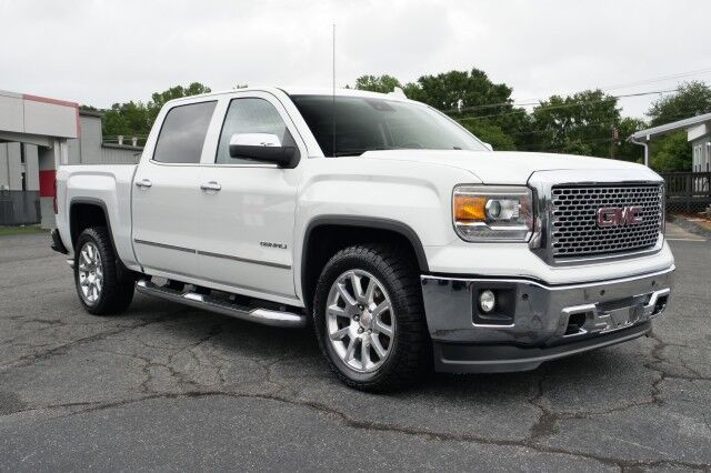 2015 GMC Sierra 1500 Denali 4X4 / Heated & Cooled Seats / 6.2L V8! High Point NC
