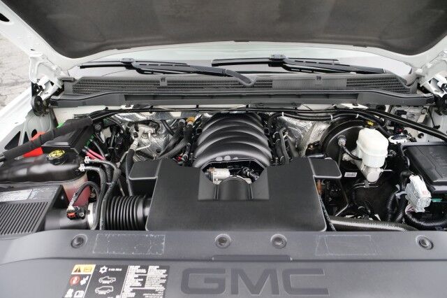 2015 GMC Sierra 1500 Denali 4X4 / Heated & Cooled Seats / 6.2L V8! High Point NC