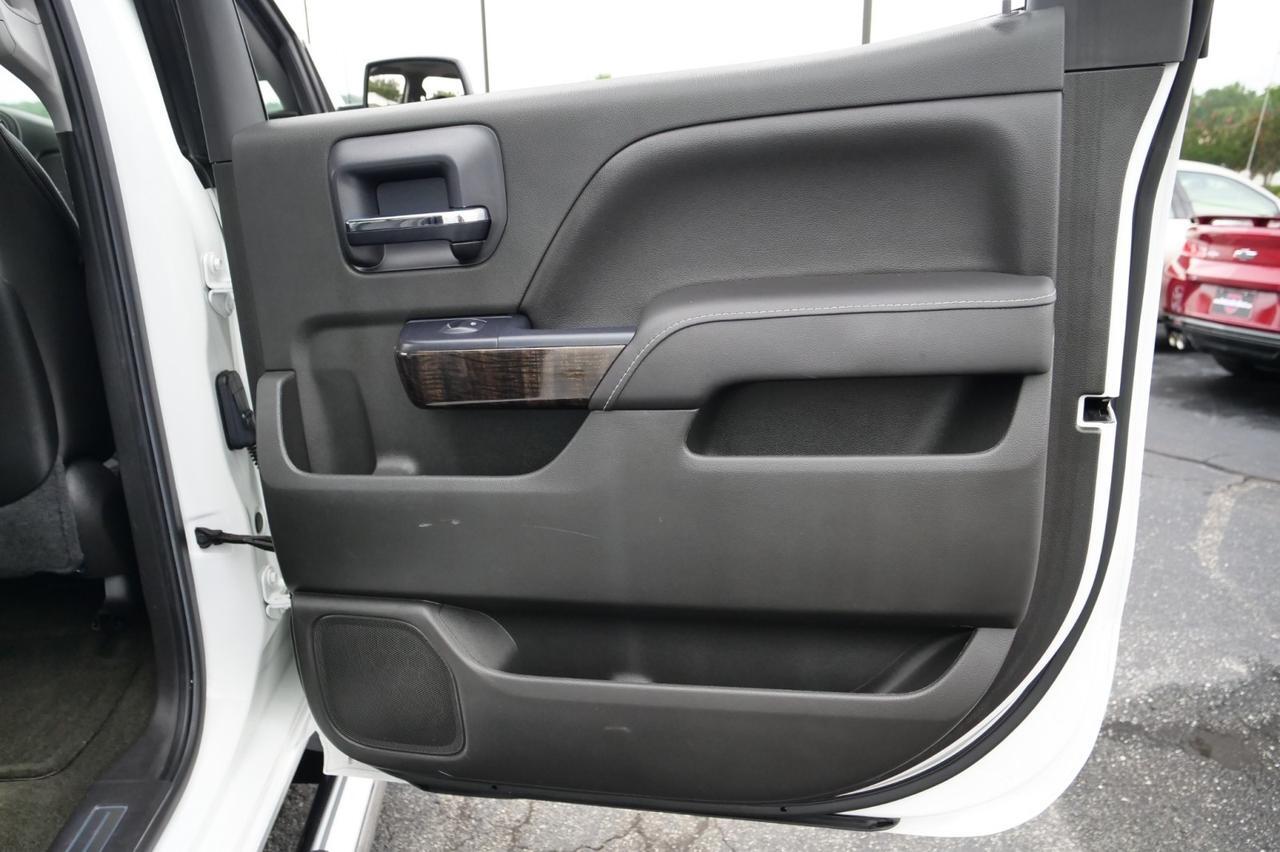 2015 GMC Sierra 1500 Denali 4X4 / Heated & Cooled Seats / 6.2L V8! Lincolnton NC