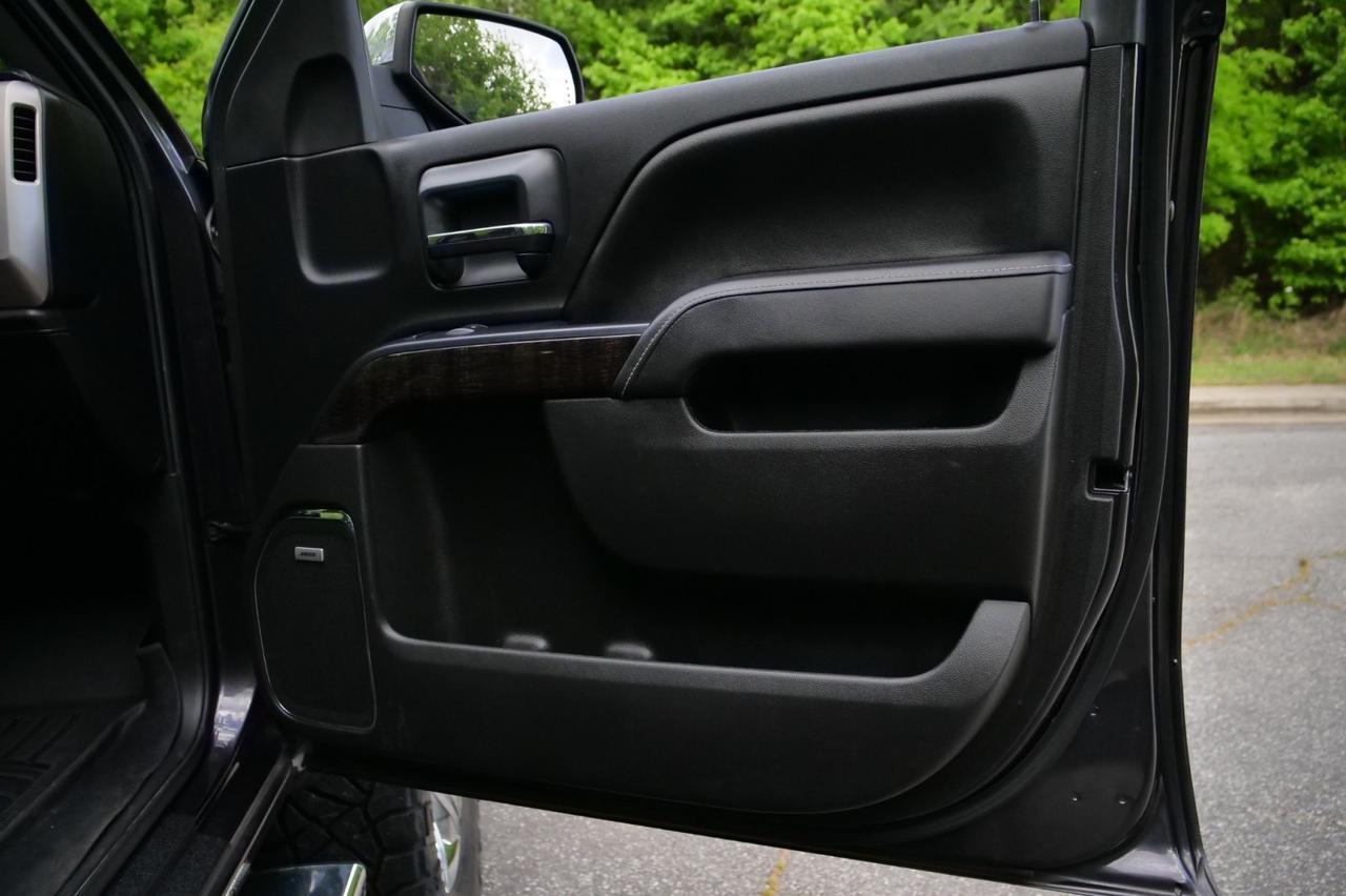 2015 GMC Sierra 1500 Denali 4X4 / Tire Upgrade / Sunroof / 5.3L V8! Lincolnton NC