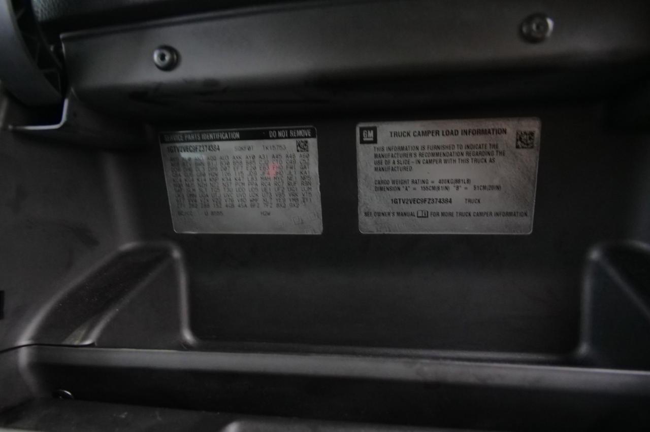 2015 GMC Sierra 1500 SLT 4X4 / All-Terrain Package / 5.3L V8 / Heated Seats! Lincolnton NC